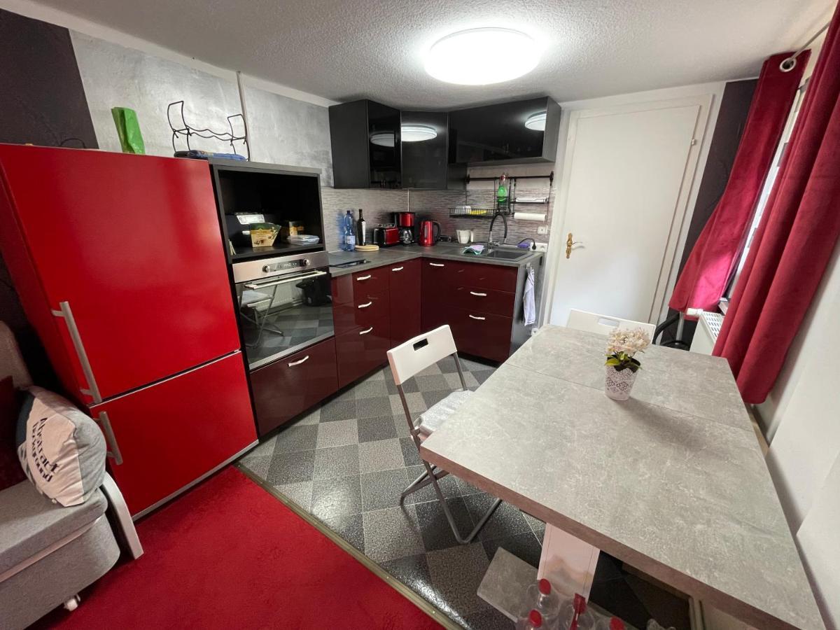 Tiny House Apartman Burig Kültér fotó